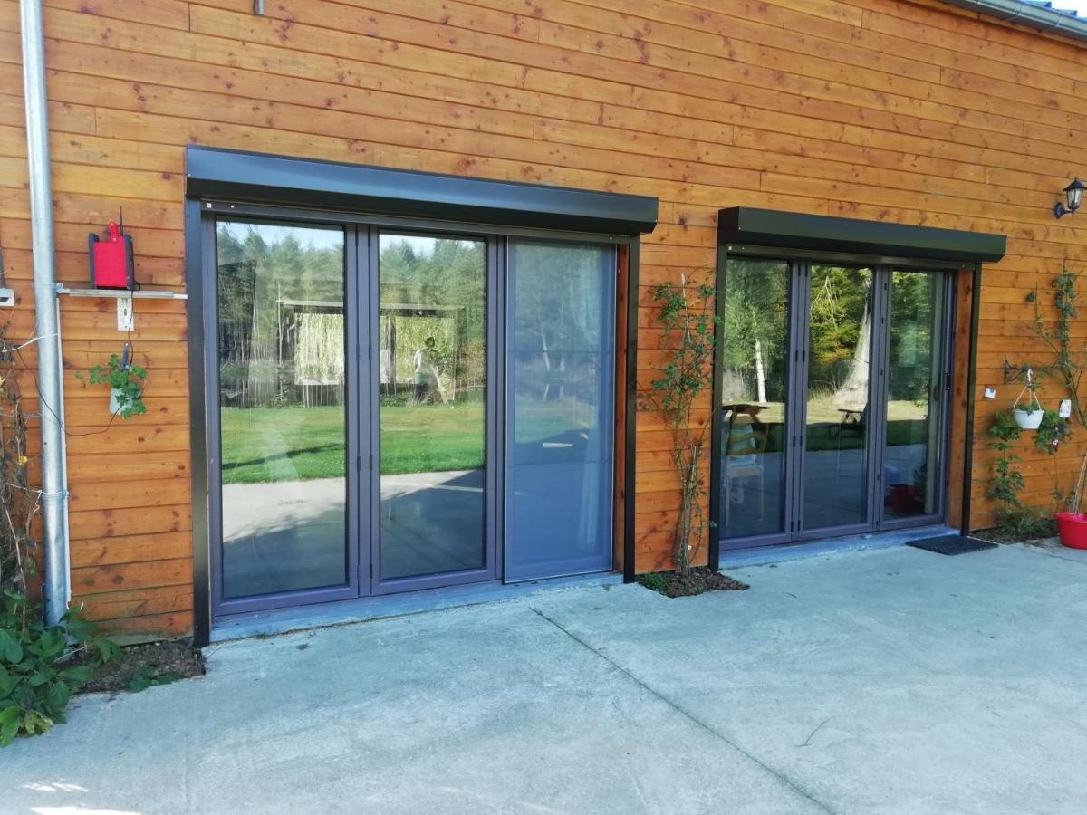 Florennes Gite Neuf 150 M2 Devant Un Grand Lac Prive De 2 Hectares Poissonneux Au Milieu Des Bois Kültér fotó